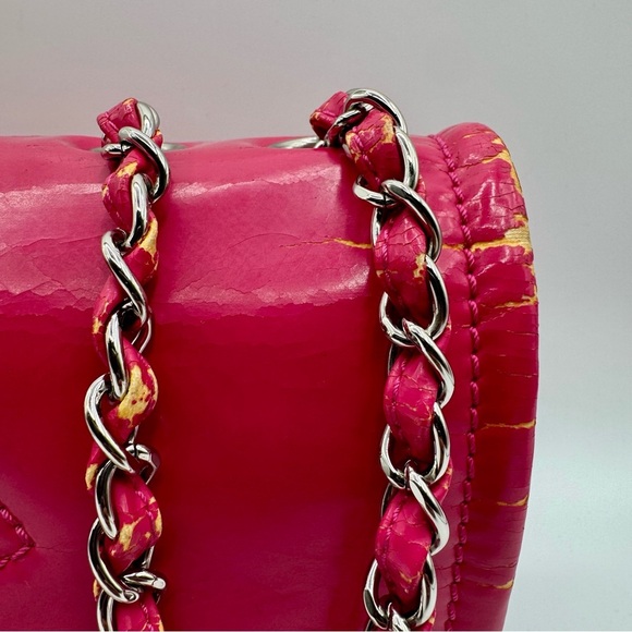 CHANEL - Small Pink Vinyl Lipstick Flap Bag | Fair to Good Condition - Picture 4 of 16